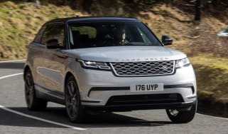 Range Rover Velar P400e - front